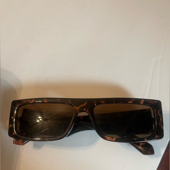 Giselle Flat Top Narrow Rectangle 90 shades tortoise - Picture 6 of 7